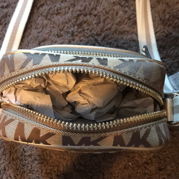MK BAG - Picture 2 of 4